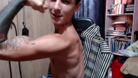 Snapshot of kyleer77 chatting on April 14, 6:14 pm kyleer77 online show from April 14, 6:14 pm
