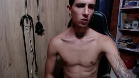 kyleer77 online show from August 9, 6:57 pm
