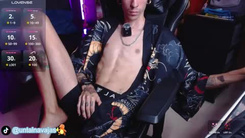 Snapshot of kyleowens_ chatting on December 17, 1:39 pm Kyle online show from December 17, 1:39 pm