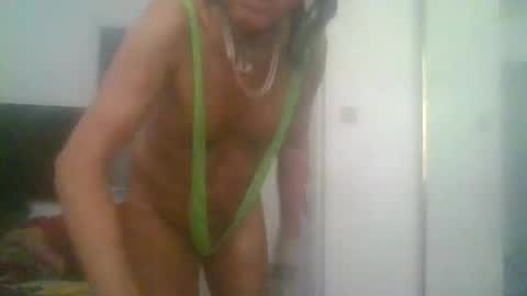 Snapshot of kylestrips4youq chatting on November 1, 12:51 pm kylestrips4youq online show from November 1, 12:51 pm