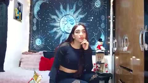 kylie online show from January 9, 12:02 am