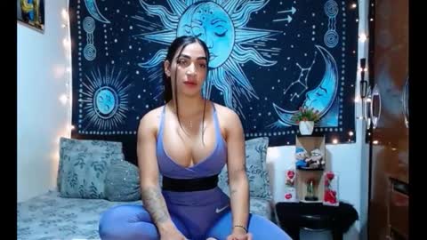 kylie online show from April 28, 9:31 pm