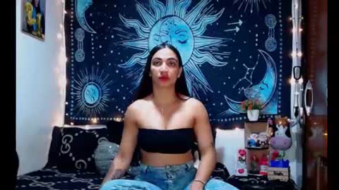 Snapshot of kylie_capricorn chatting on June 25, 9:52 pm kylie online show from June 25, 9:52 pm