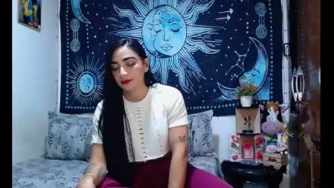 Snapshot of kylie_capricorn chatting on July 21, 10:23 pm kylie online show from July 21, 10:23 pm