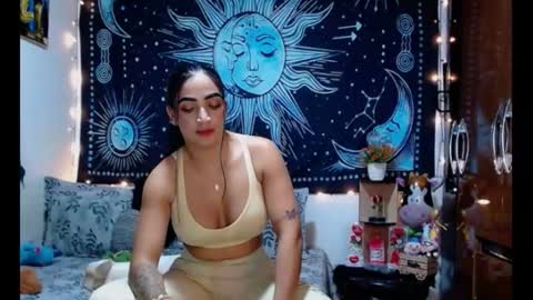 Snapshot of kylie_capricorn chatting on July 23, 12:02 am kylie online show from July 23, 12:02 am