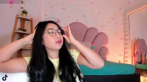 Snapshot of kylie_evans_18 chatting on July 22, 10:45 pm Kylie online show from July 22, 10:45 pm