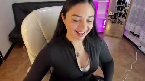 kylie online show from November 7, 1:22 pm