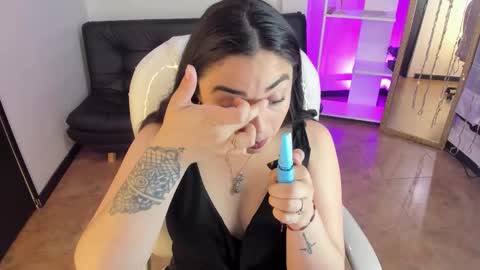 kylie online show from November 11, 1:44 pm