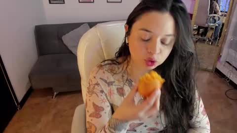 kylie online show from December 15, 1:15 pm