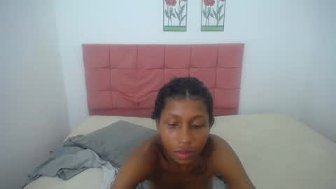 Snapshot of kylie_hot34 chatting on January 7, 3:03 am kylie_hot34 online show from January 7, 3:03 am