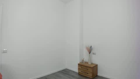 Snapshot of kylie_kathy chatting on September 12, 7:03 pm Kylie online show from September 12, 7:03 pm