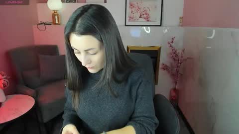 Kylie online show from December 17, 5:13 am