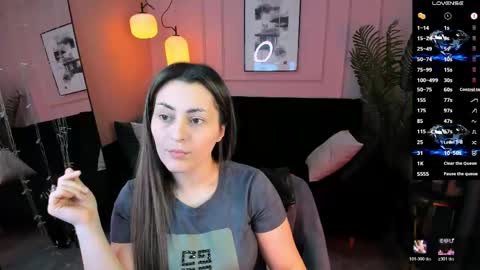 Snapshot of kylie_mellow chatting on May 8, 2:00 pm Kylie online show from May 8, 2:00 pm