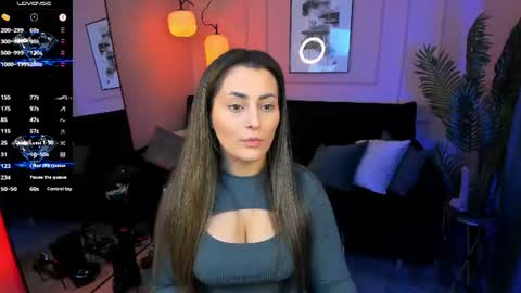 Kylie online show from July 6, 1:41 pm