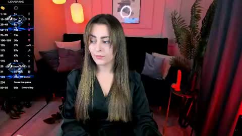 Kylie online show from August 3, 1:27 pm