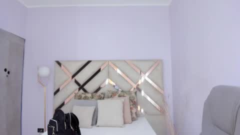 Snapshot of kylie_reyes chatting on June 2, 7:49 pm Kylie Reyes online show from June 2, 7:49 pm