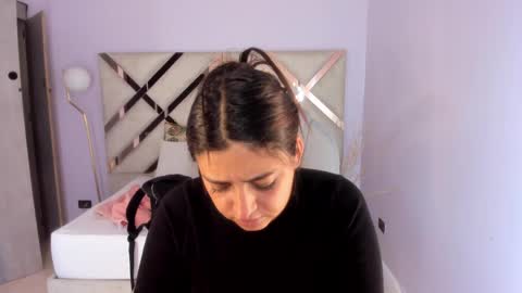 Snapshot of kylie_reyes chatting on June 6, 7:29 pm Kylie Reyes online show from June 6, 7:29 pm