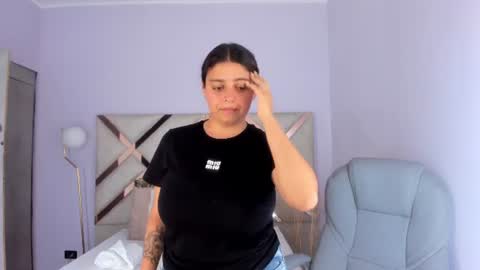 Snapshot of kylie_reyes chatting on June 11, 7:12 pm Kylie Reyes online show from June 11, 7:12 pm