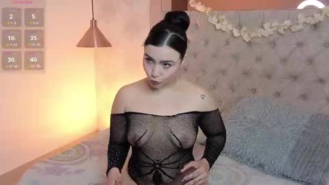  Kylie  online show from April 25, 11:35 am
