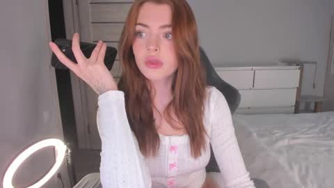 Snapshot of kylie_starrrr chatting on March 12, 7:49 pm Ann online show from March 12, 7:49 pm