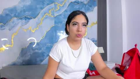 Kaylie And Jhony online show from December 21, 3:08 pm