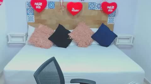 Melissa online show from February 19, 2:23 pm