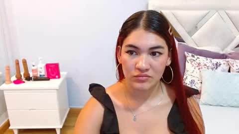 Snapshot of kyliebenson chatting on June 3, 2:33 pm Melissa online show from June 3, 2:33 pm