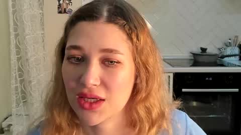 Snapshot of kylieblond chatting on February 14, 10:14 pm Din online show from February 14, 10:14 pm