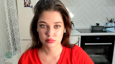 Snapshot of kylieblond chatting on November 28, 7:05 pm Din online show from November 28, 7:05 pm