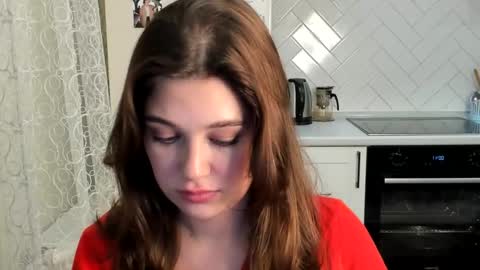 Snapshot of kylieblond chatting on December 1, 9:42 pm Din online show from December 1, 9:42 pm