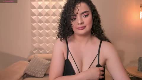 Kylie Jenkins online show from November 8, 11:21 am