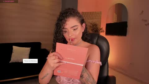 Snapshot of kyliejenkins1 chatting on May 13, 10:12 am Kylie Jenkins online show from May 13, 10:12 am
