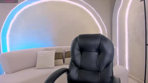 Kylie Jenkins online show from June 27, 11:15 am