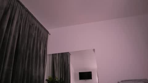 Kylie online show from November 8, 9:57 pm