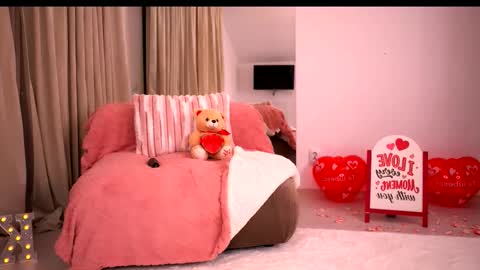 Snapshot of kyliejoyce chatting on February 13, 10:50 pm Kylie online show from February 13, 10:50 pm