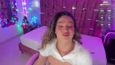 Kylie online show from December 24, 7:28 am