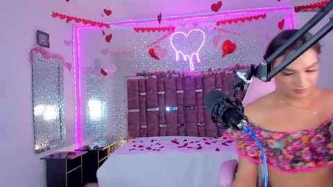 Kylie online show from February 16, 4:42 am