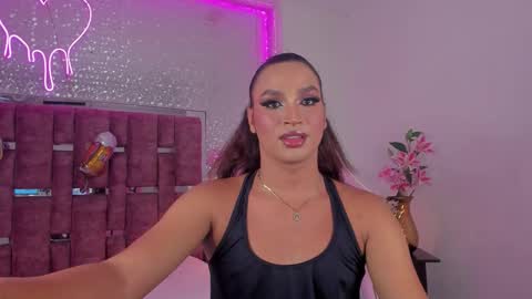 Kylie online show from October 2, 4:41 am