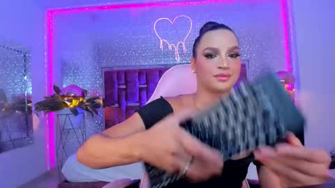 Kylie online show from October 10, 5:06 am