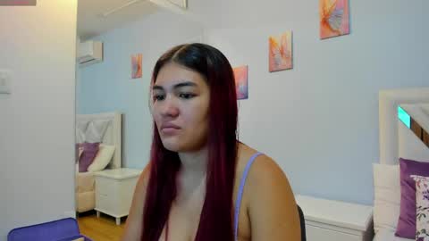 Snapshot of kyliiebaker chatting on May 25, 10:54 am Kylie online show from May 25, 10:54 am