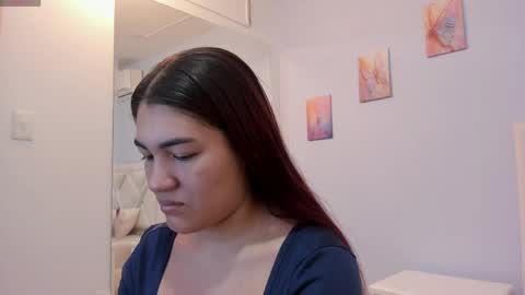Snapshot of kyliiebaker chatting on June 1, 11:45 am Kylie online show from June 1, 11:45 am