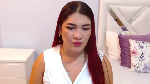 Snapshot of kyliiebaker chatting on June 22, 11:29 am Kylie online show from June 22, 11:29 am