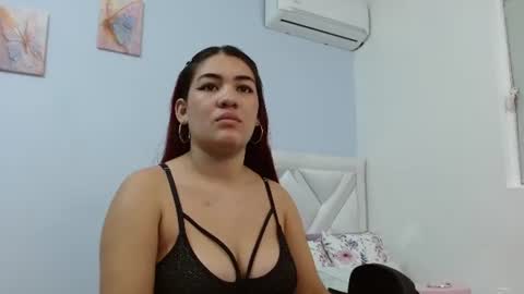 Kylie online show from July 24, 12:03 pm