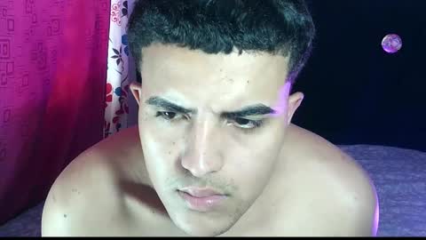 Snapshot of kym629357 chatting on November 8, 9:02 pm kym629357 online show from November 8, 9:02 pm