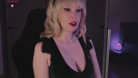 Kate online show from July 31, 10:58 am