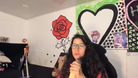 call me kim  online show from December 5, 2:09 am