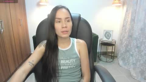 Kymberly online show from October 17, 11:24 am