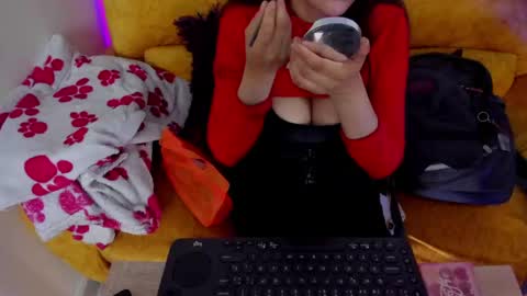 Snapshot of kyomi_chang chatting on May 14, 1:51 pm Kyomi online show from May 14, 1:51 pm