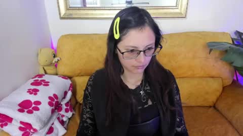Snapshot of kyomi_chang chatting on June 2, 1:02 pm Kyomi online show from June 2, 1:02 pm