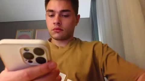 Snapshot of kyranbrauny chatting on August 4, 3:58 pm Ken online show from August 4, 3:58 pm